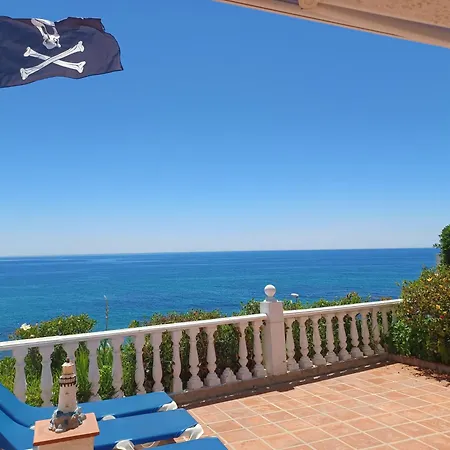 Сasa de vacaciones 2 House In Front Of The Sea El Faro
