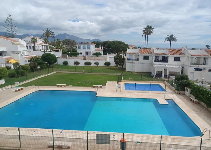 12 House In Front Of The Sea Vakantiehuis