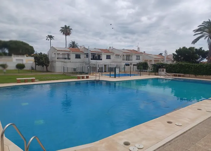 Vakantiehuis 12 House In Front Of The Sea *